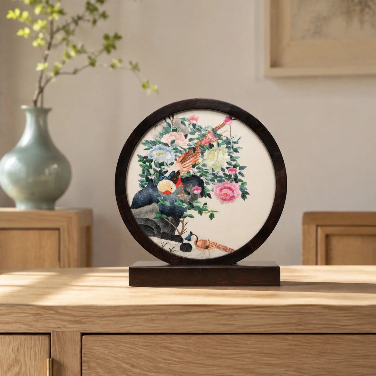 Pheasant and Peony Round Frame Suzhou Embroidery Ornament