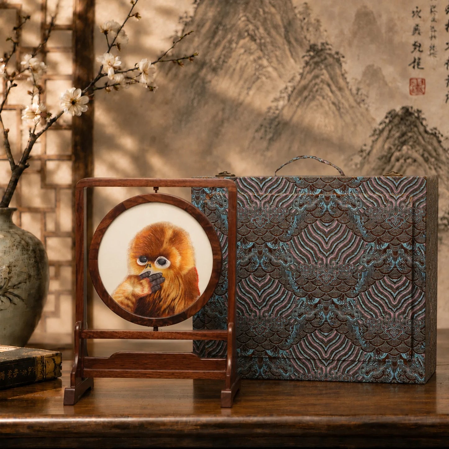 Animal Art Wooden Display Suzhou Embroidery Ornament