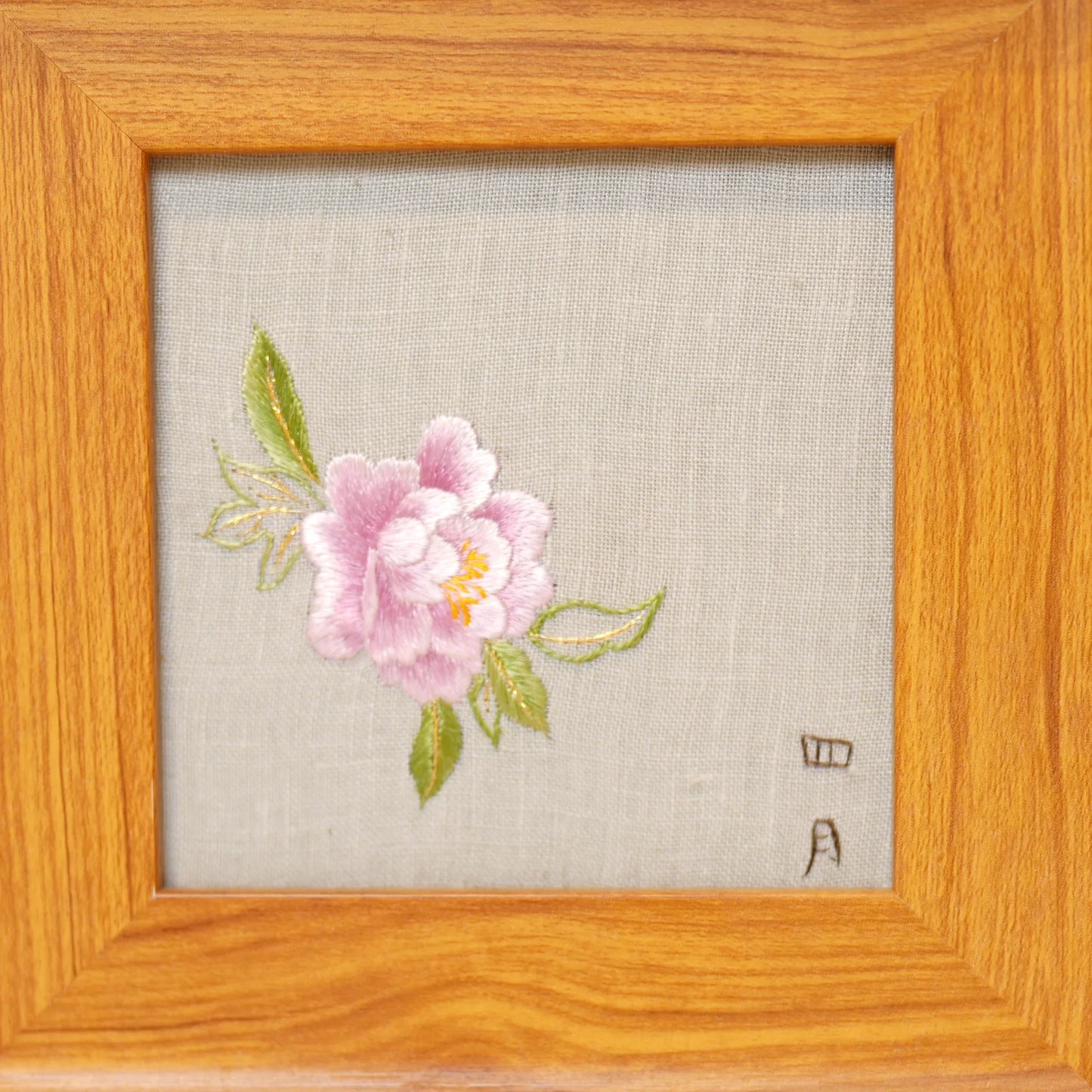 Masterpiece Peony Suzhou Embroidery Ornament