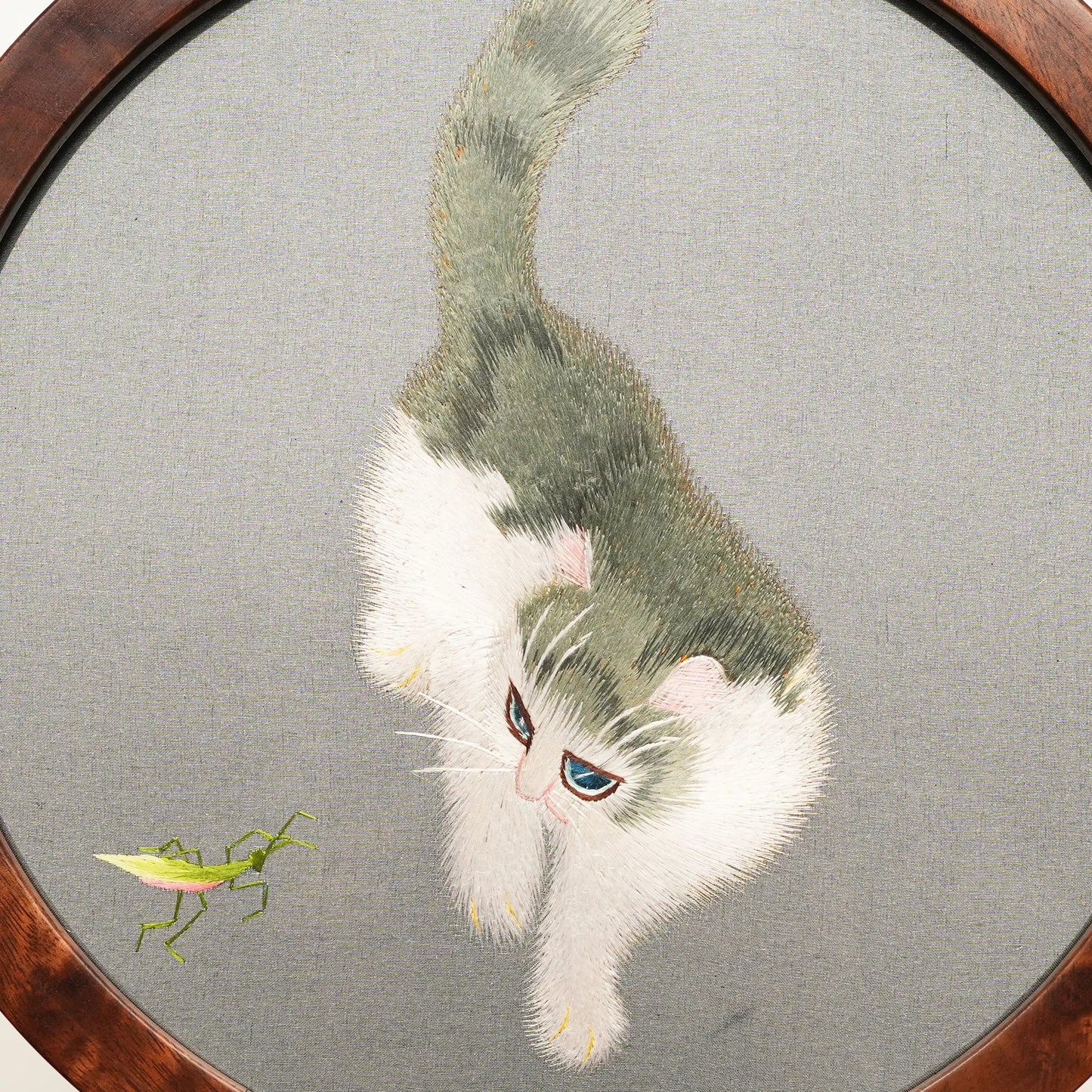 Cat Two-Tone Feline Art on Hardwood Stand Suzhou Embroidery