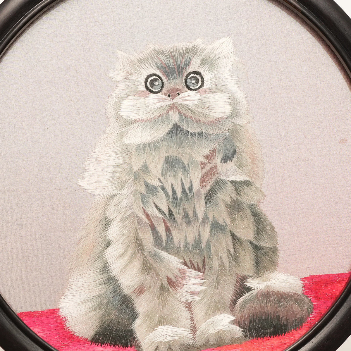 Grey Persian Cat Rectangular Screen Suzhou Embroidery