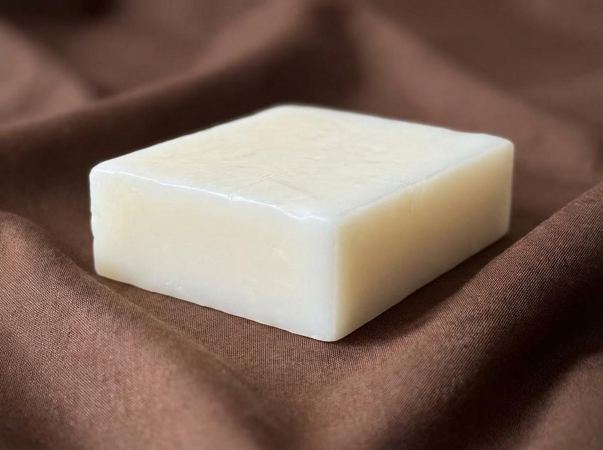 Natural Ginger Turmeric Soap: Dark Spot & Melasma Treatment Bar