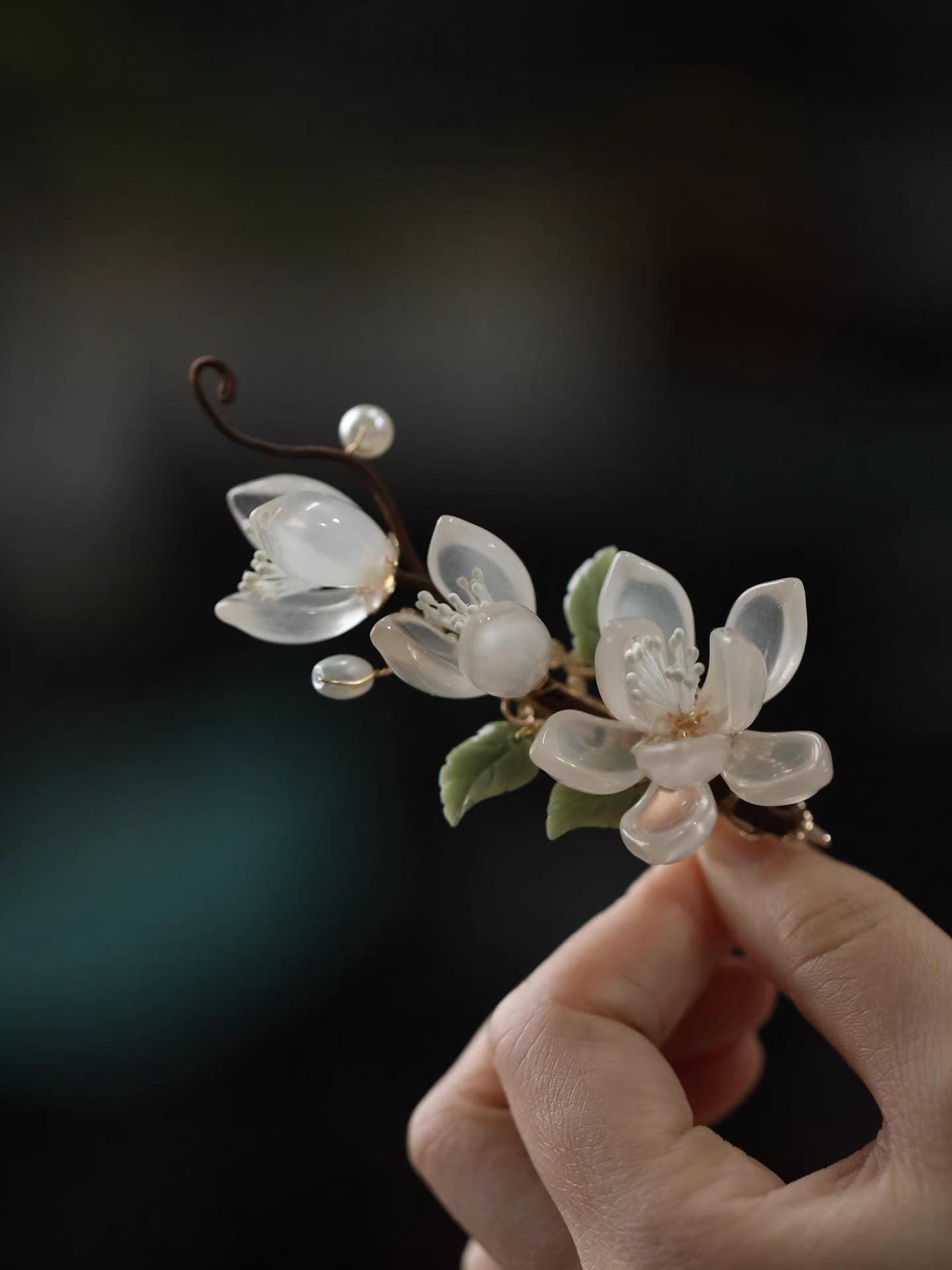 Handmade White Flower Hair Clip, Pearl Tassels, Bridal Barrette