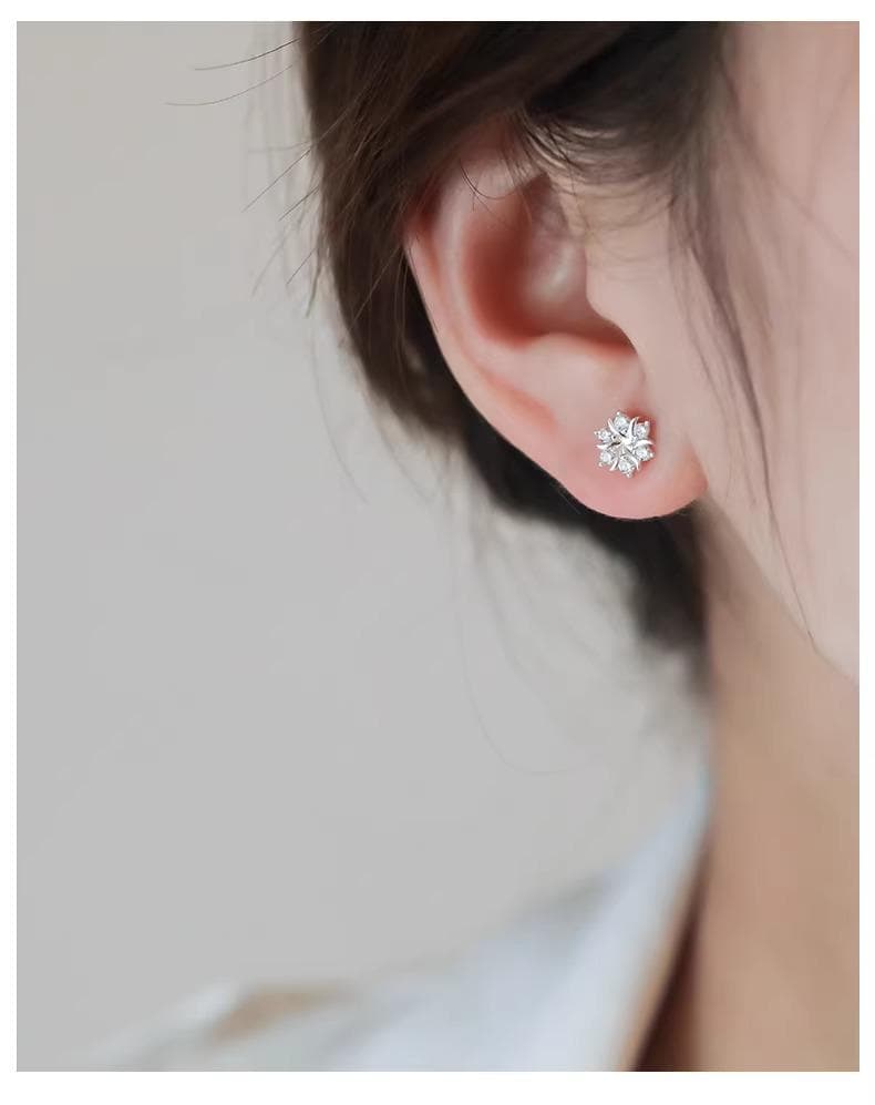 S999 Sterling Silver Snowflake Stud Earrings, Tiny Zircon Winter Jewelry, Minimalist Dainty Studs