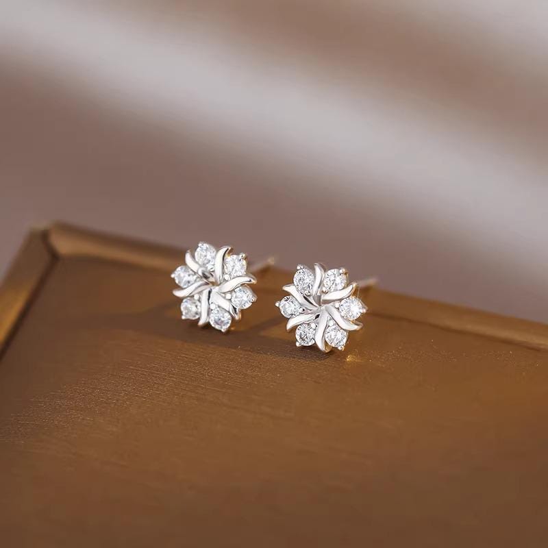 S999 Sterling Silver Snowflake Stud Earrings, Tiny Zircon Winter Jewelry, Minimalist Dainty Studs