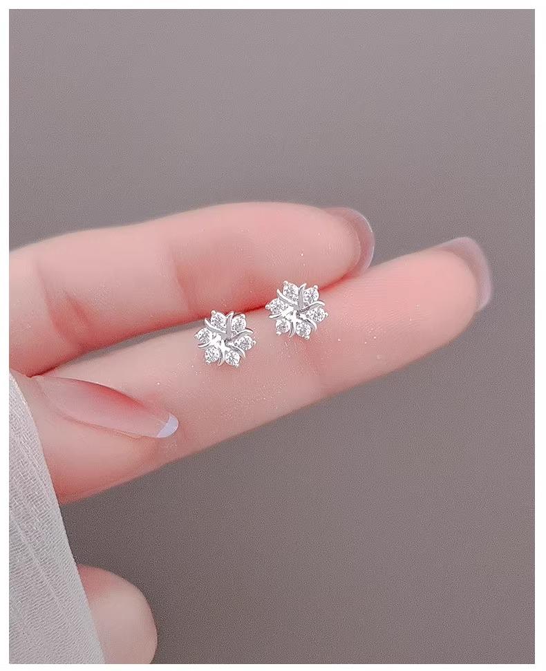 S999 Sterling Silver Snowflake Stud Earrings, Tiny Zircon Winter Jewelry, Minimalist Dainty Studs
